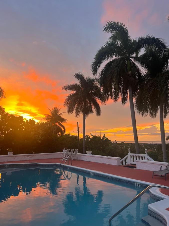 Peaceful Palms Montego Bay Hotel Exterior foto